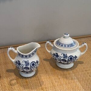 J&G Meakin Blue Nordic Creamer & Sugar Bowl Classic White made in England as new